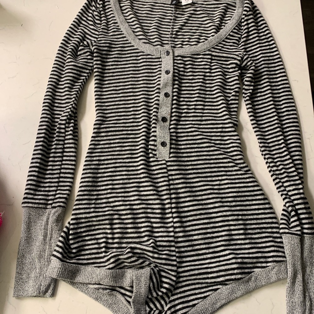 Urban outfitters jumper/lounge wear
